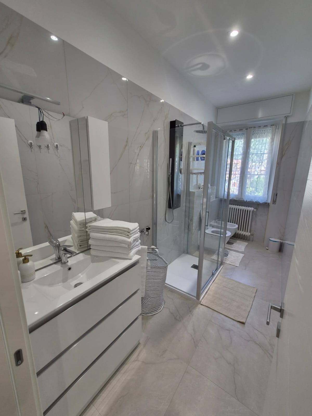 Modern Bathroom